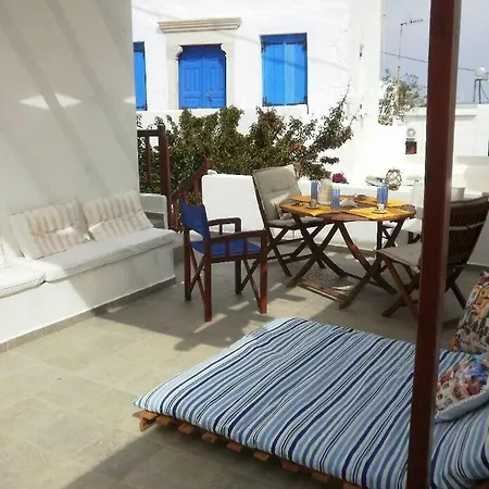 Traditional Private House In Plaka * Plaka (Milos)